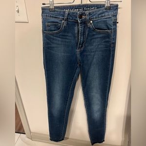 Skinny denim jeans